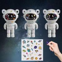 Stickerlı ,Kumandalı ASTRONOT Model Gece Lambası